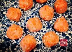 Illustration of how to make carrot and crystal shrimp balls 2