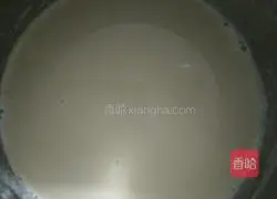 Illustration of how to make homemade pearl milk tea 5