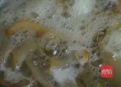 Illustration of how to make pickled pepper pig skin 2