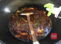 Illustration of how to make spicy fish in dry pot 15