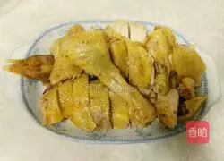 Illustration of how to make authentic Hakka white-chopped chicken 3