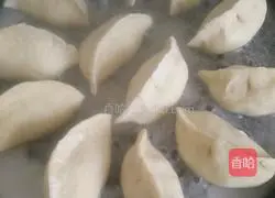 Illustration of how to make fried leek and tofu buns 16