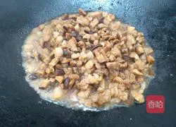 Illustration of how to make braised pork rice with mushrooms 8