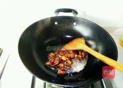 Illustration of Shanxi Bean Braised Noodles 2