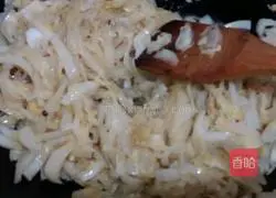 Illustration of how to make pickled cabbage, mutton and vermicelli soup 5