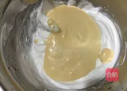 Illustration of how to make coconut chiffon cake 10