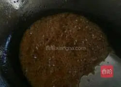 Illustration of how to make bean paste and pork with paste 4