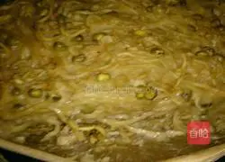 Illustration of Jinmailang Dakino Braised Beef Noodles and Mung Bean Pizza 5