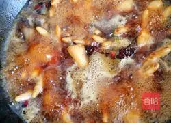 Illustration of how to make five-spice braised chicken feet 5