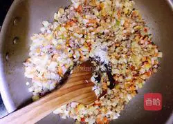 Illustration of how to make minced potatoes and diced pickles 9