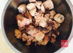 Illustration of how to make braised chicken legs 2