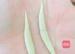 Illustration of making noodles 6