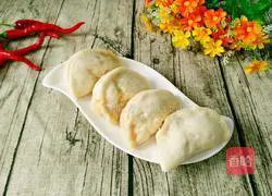 Illustration of how to make steamed dumplings with oily mutton 12