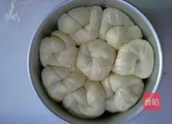 Illustration of the refrigerated fermentation method of old-flavor bread and common flour 4