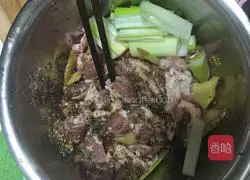 Illustration of Xi'an Fangshang steamed pork with vermicelli 6