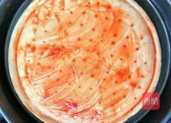 Illustration of how to make banana cheese pizza 2