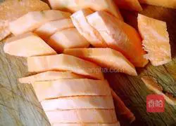 Illustration of how to make sweet potato, glutinous rice and pearl meatballs 2