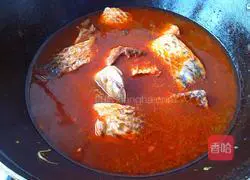 Illustration of home-style spicy fish 12