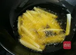 Illustration of how to make fried potato chips (French fries) 4