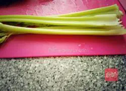 Illustration of how to make celery and dried tofu 2