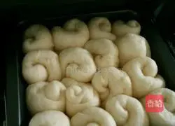 Illustration of how to make crispy buns 6