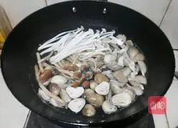 Illustration of how to make vegetable and mushroom soup 7