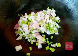 Illustration of how to make bacon pasta 7