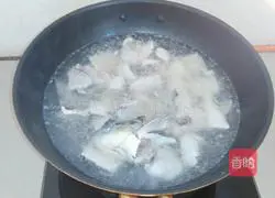 Illustration of how to make spicy and sour fish fillets 4