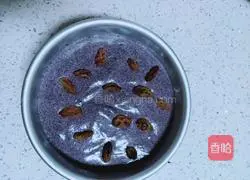 Illustration of how to make black rice hot noodle cake 10