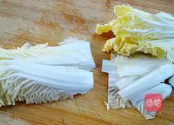 Illustration of how to make cabbage and tofu stew 2