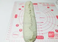 Illustration of how to make French bread sticks 8