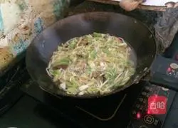 Illustration of how to make fried rice noodles (fried rice noodles) 3