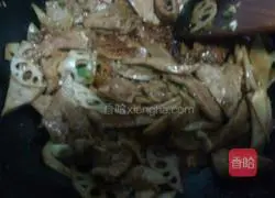 Illustration of how to stir-fry pork liver with kimchi 16