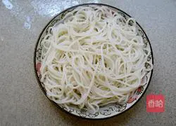 Xinjiang Fried Rice Noodles Recipe Illustration 1