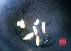 Illustration of how to make beef vermicelli soup 6