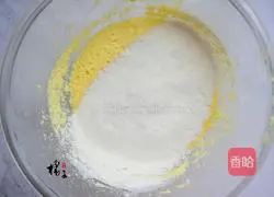 Cranberry Coconut Cream Cake Recipe Illustration 6