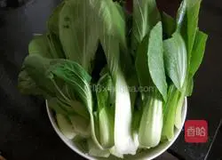 Illustration of how to make garlic and Shanghai green 1