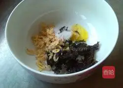 Illustration of how to make three fresh rice noodles 5
