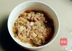 Illustration of how to make crystal radish meatballs 4