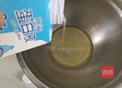 Cranberry Angel Cake Recipe Illustration 4