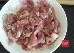 Xinjiang authentic fried barbecue recipe illustration 2