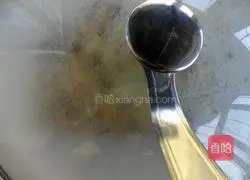 Illustration of how to make pan-fried chicken patties 15