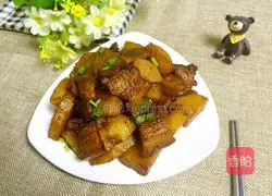 Illustration of making oily meat and potato slices 9