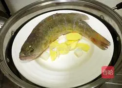 Illustration of how to make lemon-flavored steamed seabass 5