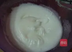 Illustration of making matcha cake roll 9