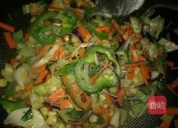 Pictures of how to make sausage pizza 2