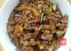 Potato, mutton, and fenugreek noodles.Recipe 5