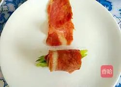 Illustration of how to make bacon and eggplant rolls 8