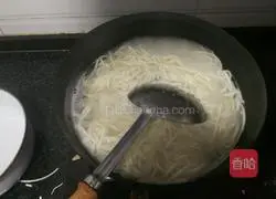 Illustration of Tianjin Braised Noodles 17