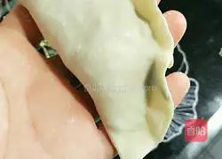 Illustration of how to make leek box 6